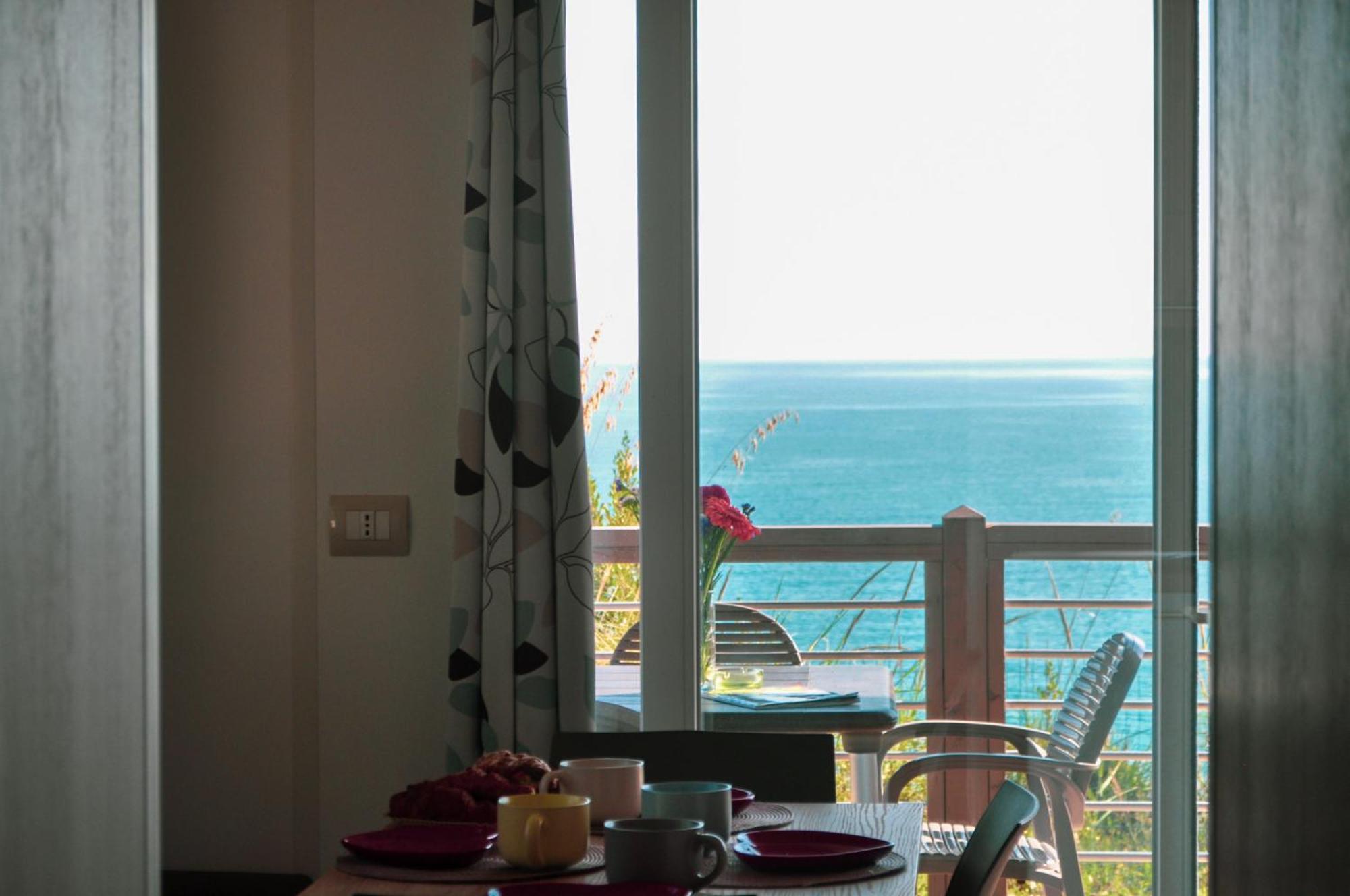 Grotta Del Saraceno Aparthotel Vasto Exterior photo